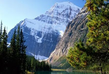 黑白体育直播：18强赛直通世界杯概率：日韩伊3队稳进 国足仅有8%.